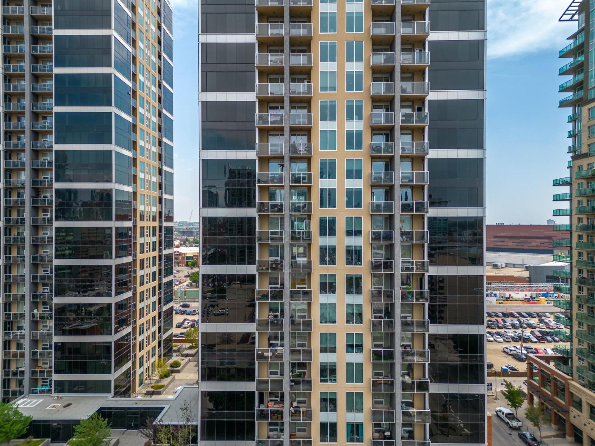 City Centre Retreat - 1br With Desk Apartment *
