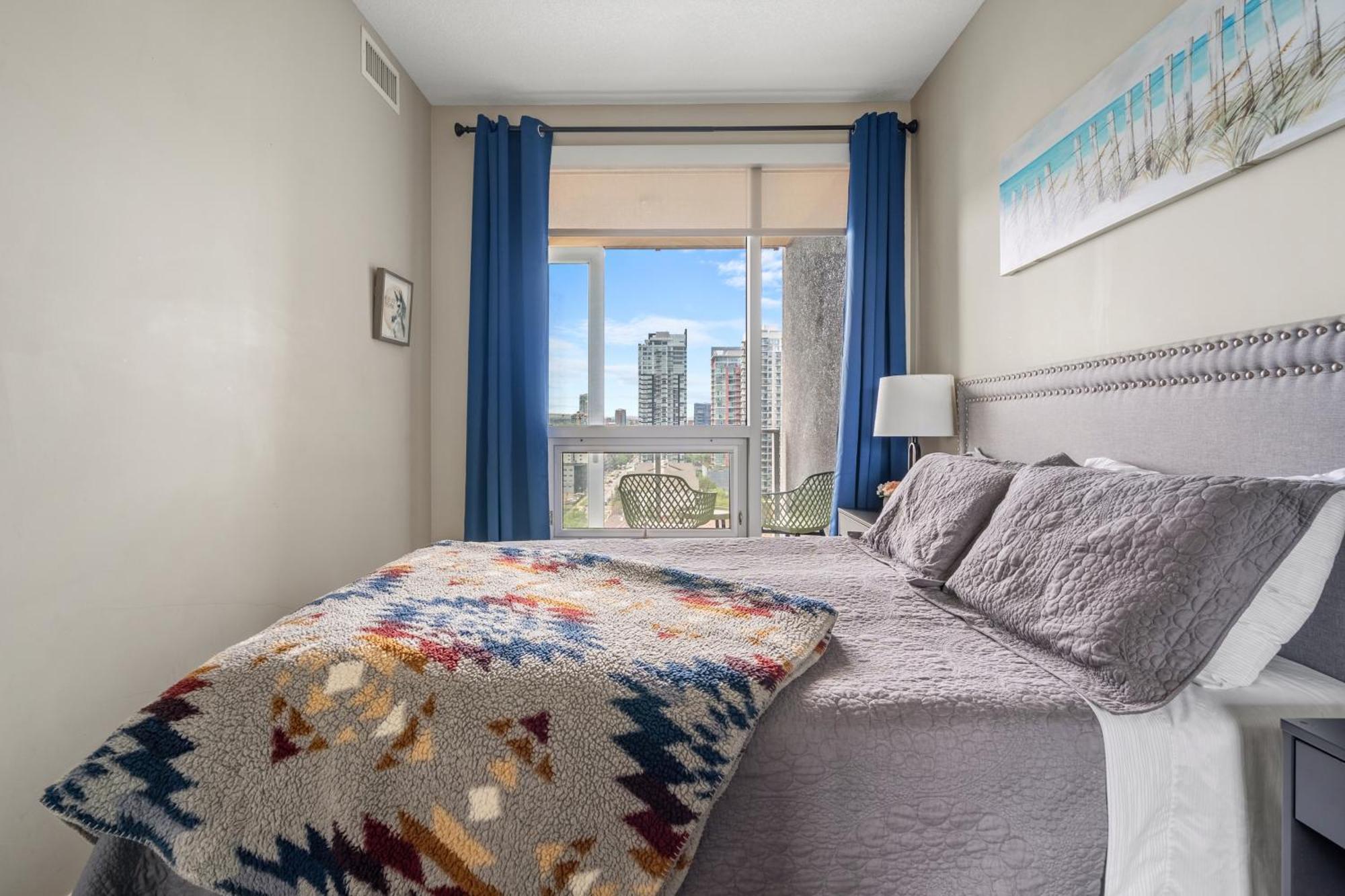 Apartment City Centre Retreat - 1br With Desk *