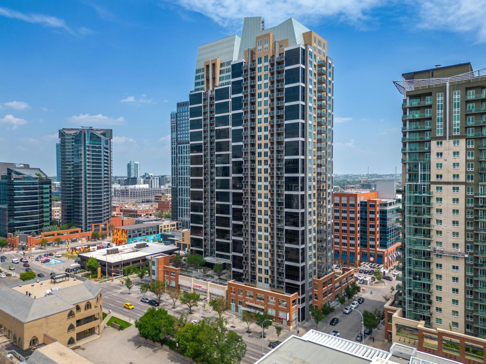 City Centre Retreat - 1br With Desk Calgary